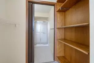 7600 Golden Valley Rd, Golden Valley, MN 55427 - Photo 13