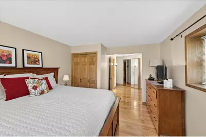 8100 Wynnwood Road, Golden Valley, MN 55427 - Photo 11