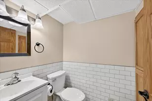 8100 Wynnwood Rd, Golden Valley, MN 55427 - Photo 39