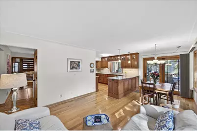 8100 Wynnwood Road, Golden Valley, MN 55427 - Photo 9