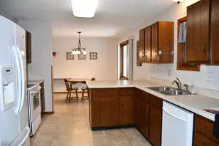131 Belleville Ct, Thief River Falls, MN 56701 - Photo 9
