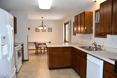 131 Belleville Court, Thief River Falls, MN 56701 - Photo 9