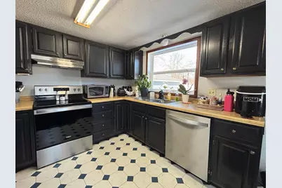 622 Saint Paul Avenue S, Thief River Falls, MN 56701 - Photo 7