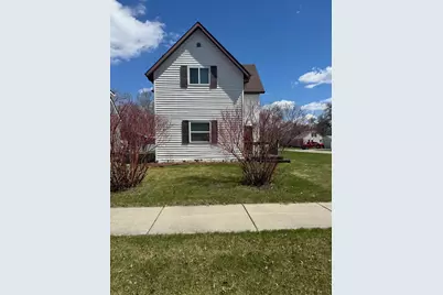 622 Saint Paul Avenue S, Thief River Falls, MN 56701 - Photo 1