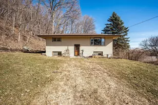 48050 Old River Bluff Rd, Saint Peter, MN 56082 - Photo 53