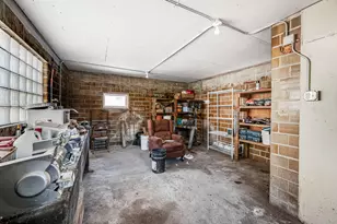 48050 Old River Bluff Rd, Saint Peter, MN 56082 - Photo 11