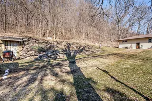 48050 Old River Bluff Rd, Saint Peter, MN 56082 - Photo 55