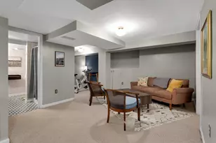 749 Parkview Ave, Saint Paul, MN 55117 - Photo 21