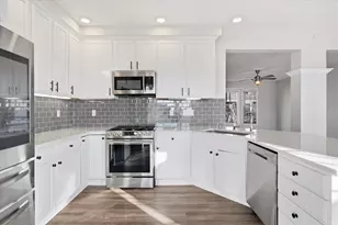 972 Fairfield Ct, Minnetonka, MN 55305 - Photo 3