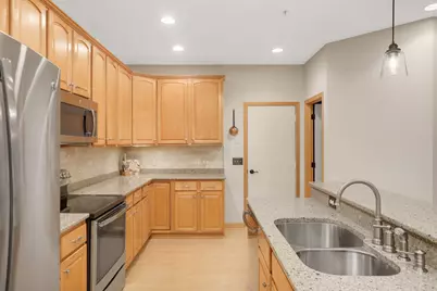 6714 Narcissus Lane N, Maple Grove, MN 55311 - Photo 9