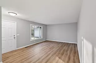 10470 Colorado Cir, Bloomington, MN 55438 - Photo 5