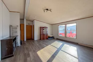 494 18th St, Zumbrota, MN 55992 - Photo 3