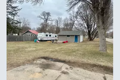 739 E 1st Street, Litchfield, MN 55355 - Photo 5