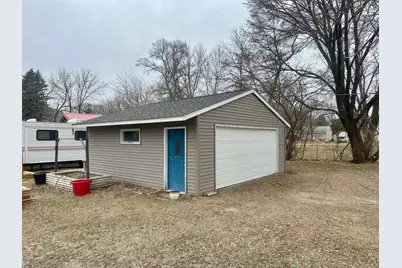 739 E 1st Street, Litchfield, MN 55355 - Photo 7