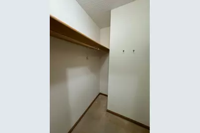 814B Southview Court W, Marshall, MN 56258 - Photo 13