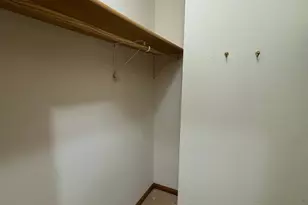 814B Southview Ct W, Marshall, MN 56258 - Photo 13