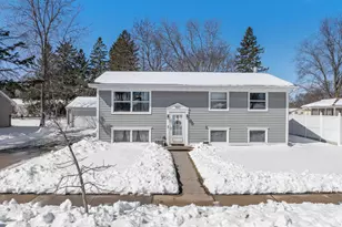 1663 9th Ave SE, Rochester, MN 55904 - Photo 1