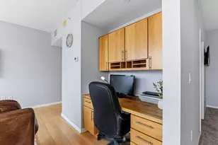 8151 33rd Ave S, Bloomington, MN 55425 - Photo 5