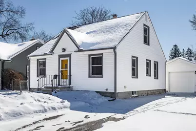 2538 4th Avenue E, North Saint Paul, MN 55109 - Photo 3