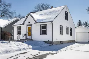 2538 4th Ave E, North Saint Paul, MN 55109 - Photo 3