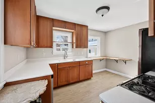 2538 4th Ave E, North Saint Paul, MN 55109 - Photo 9