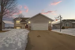 750 Lee St NE, Owatonna, MN 55060 - Photo 3