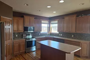 502 Pond View Dr SE, Lonsdale, MN 55046 - Photo 7