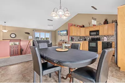 8649 Independence Drive, Chisago City, MN 55013 - Photo 5