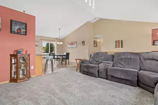 8649 Independence Dr, Chisago City, MN 55013 - Photo 13