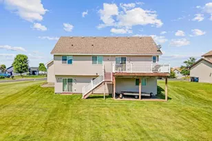 8649 Independence Dr, Chisago City, MN 55013 - Photo 33