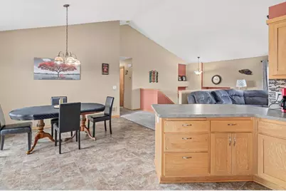 8649 Independence Drive, Chisago City, MN 55013 - Photo 9