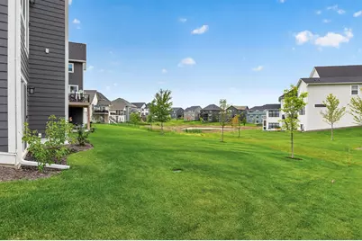 10122 Shadyview Lane N, Maple Grove, MN 55311 - Photo 9