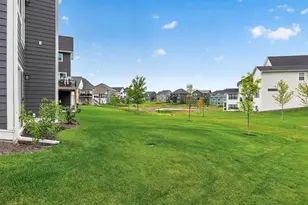 10122 Shadyview Ln N, Maple Grove, MN 55311 - Photo 9
