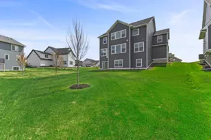10122 Shadyview Ln N, Maple Grove, MN 55311 - Photo 7