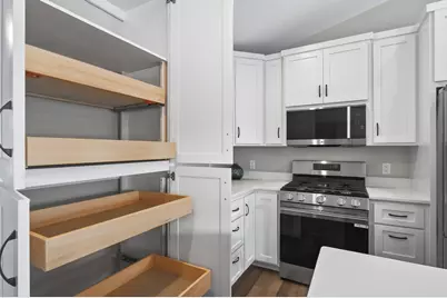 38639 Hawthorne Avenue, North Branch, MN 55056 - Photo 11