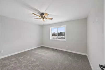 38639 Hawthorne Avenue, North Branch, MN 55056 - Photo 13