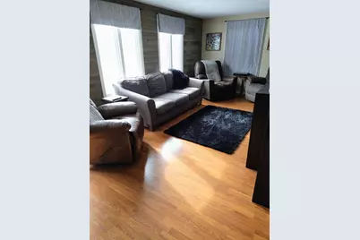 704 Martha Avenue N, Thief River Falls, MN 56701 - Photo 11