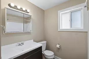 84 Curtice St E, Saint Paul, MN 55107 - Photo 11