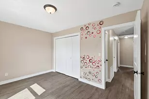 84 Curtice St E, Saint Paul, MN 55107 - Photo 15