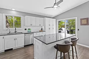 6881 Redwing Ln, Chanhassen, MN 55317 - Photo 15