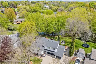 6881 Redwing Ln, Chanhassen, MN 55317 - Photo 29