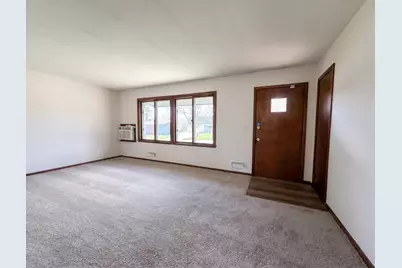 8183 Henslowe Avenue S, Cottage Grove, MN 55016 - Photo 3