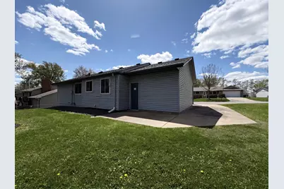 8183 Henslowe Avenue S, Cottage Grove, MN 55016 - Photo 5