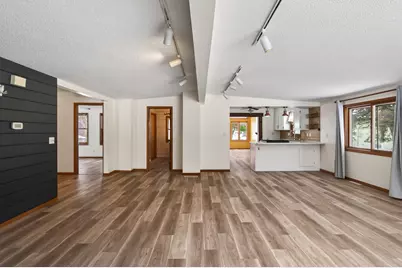 1612 Goodview Avenue N, Oakdale, MN 55128 - Photo 7