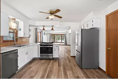 1612 Goodview Avenue N, Oakdale, MN 55128 - Photo 11