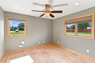 3635 Chelmsford Rd NE, Saint Anthony, MN 55418 - Photo 25