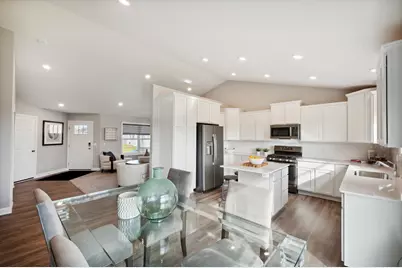 10860 Henslowe Avenue S, Cottage Grove, MN 55016 - Photo 5