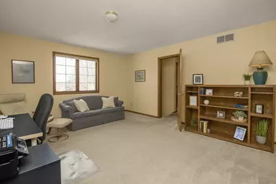 8944 Saint Croix Road, Woodbury, MN 55125 - Photo 33