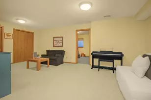 8944 St Croix Rd, Woodbury, MN 55125 - Photo 35