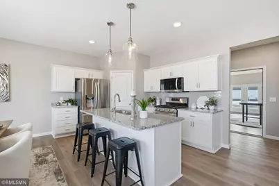 672 47th Avenue NE, Saint Cloud, MN 56304 - Photo 7